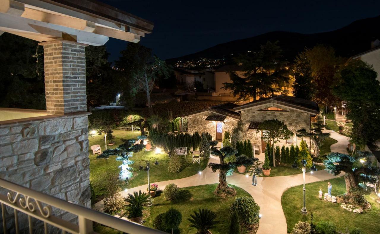 Il Giardino Degli Angeli Assis Exterior foto
