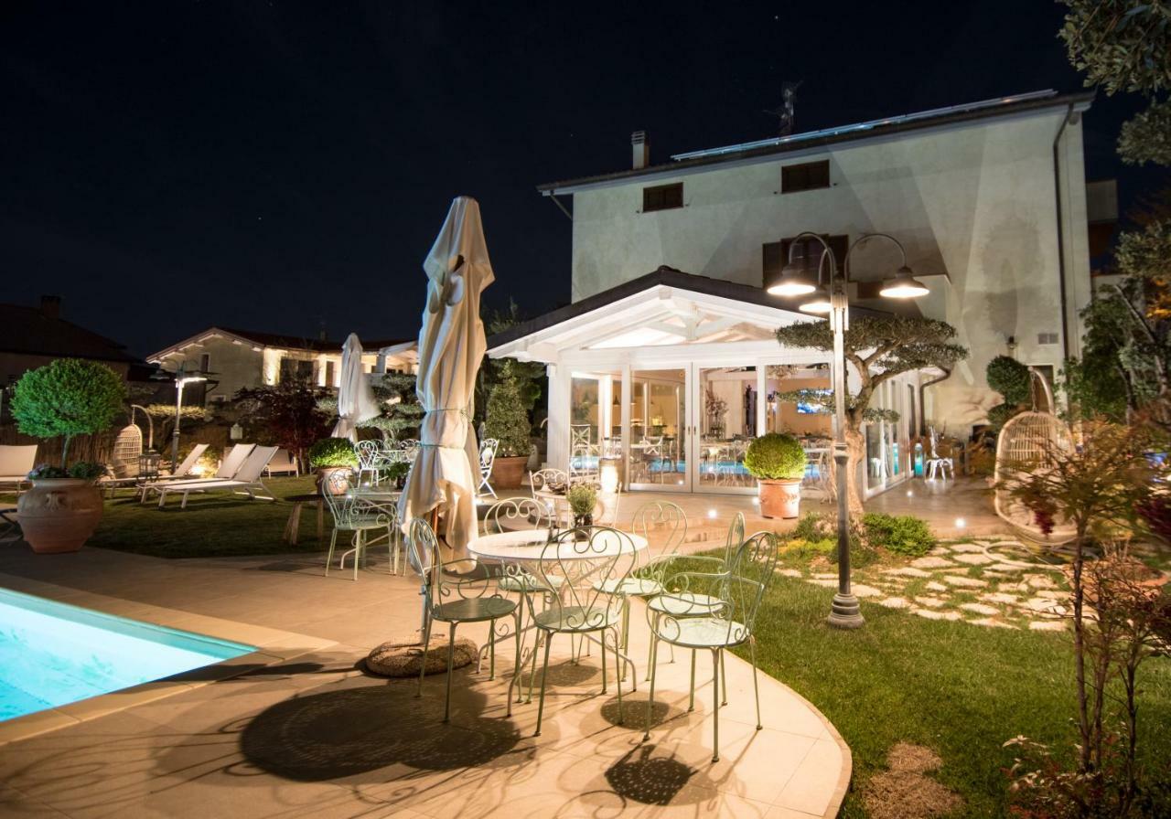 Il Giardino Degli Angeli Assis Exterior foto
