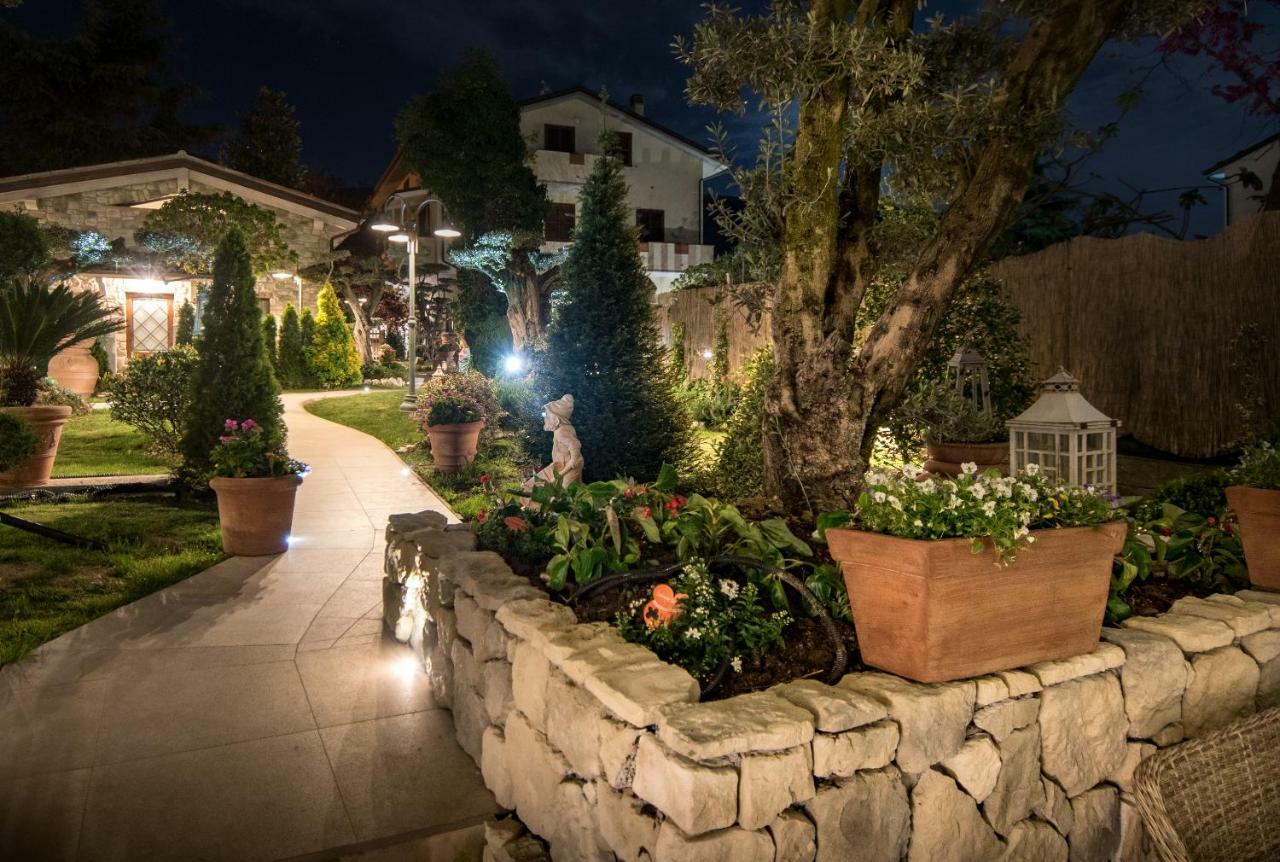 Il Giardino Degli Angeli Assis Exterior foto