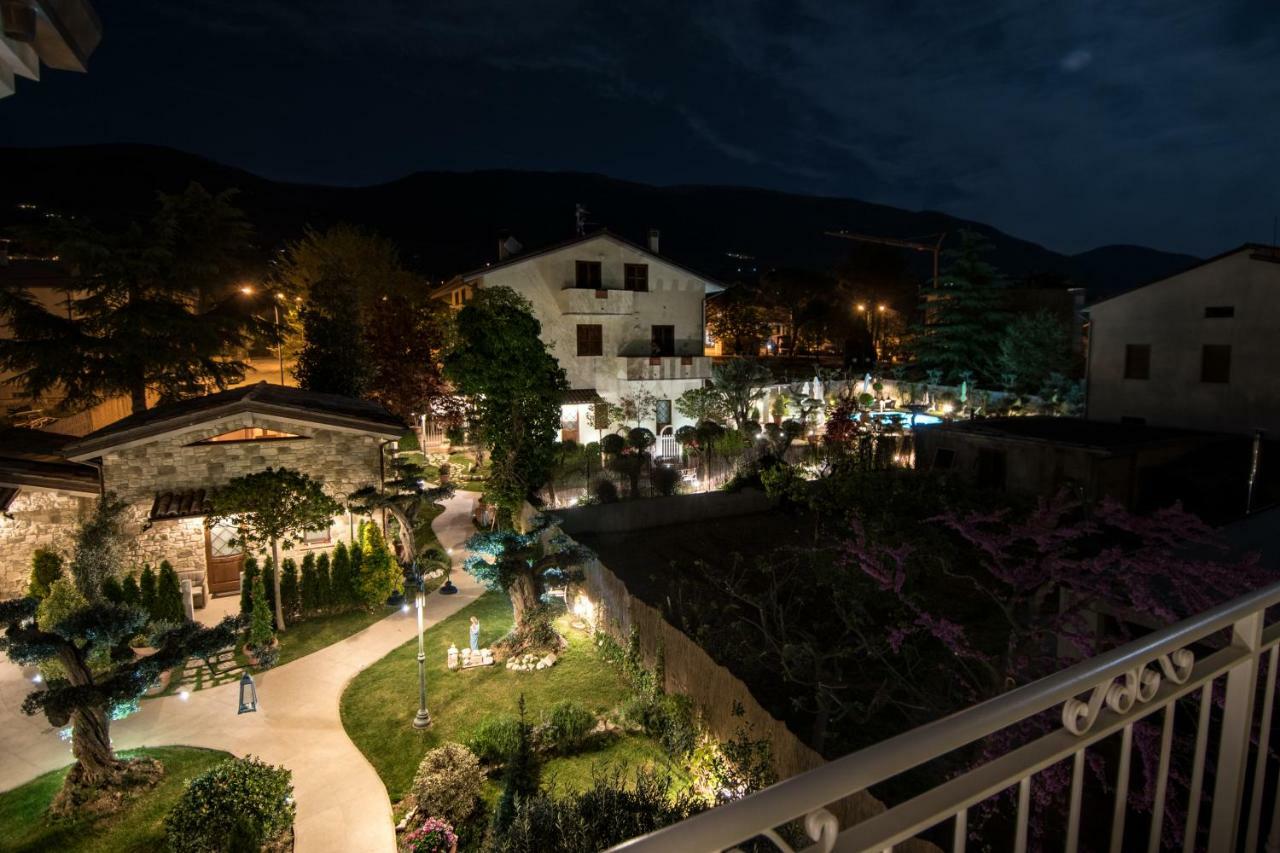 Il Giardino Degli Angeli Assis Exterior foto